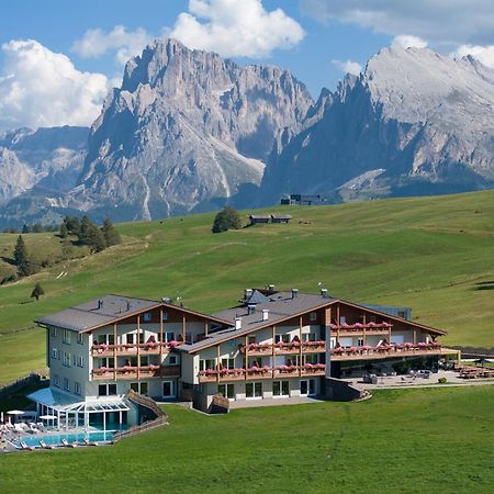Hotel Santner Alpine Sport & Relax Alpe Di Siusi Esterno foto